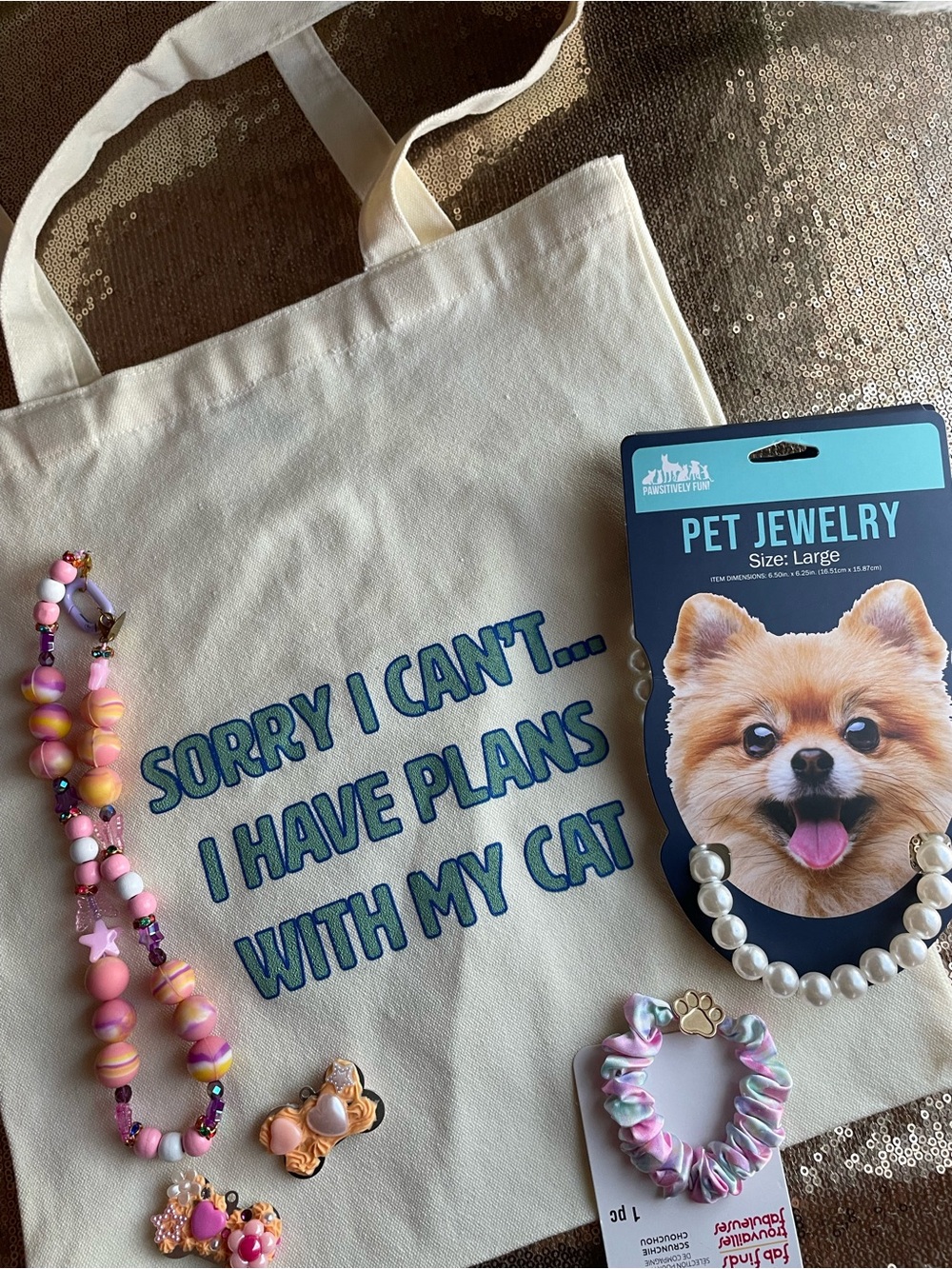 For the cat or dog parent this one is for you! 6 pieces all brand NWT!